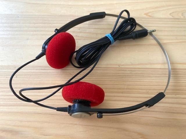 Sony MDR-1 Dynamic Headphones Walkman High Quality Vintage Red
