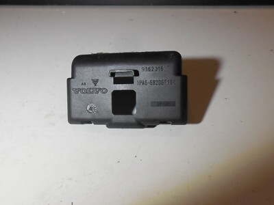 9401802 Fuse Box Module Housing Cover Black 9162316 for 02-07 Volvo S80 S70 S60