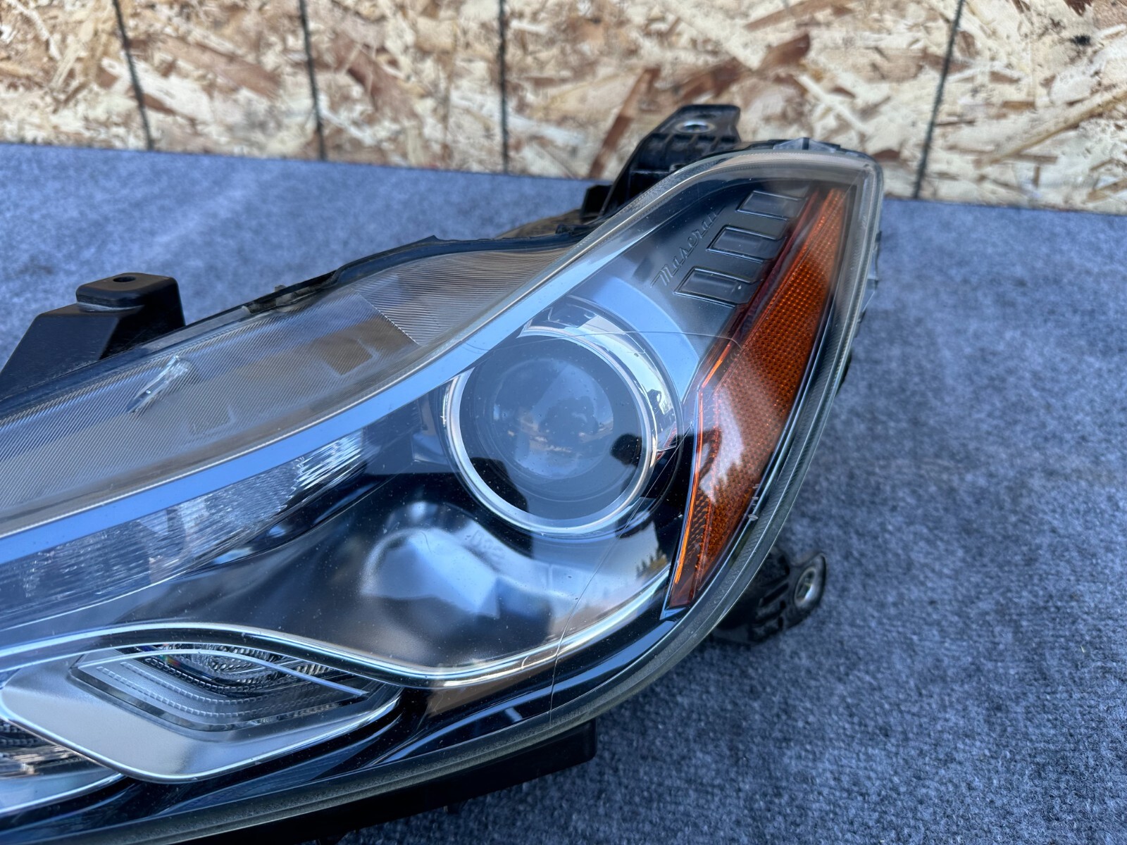 LEFT SIDE BI XENON HEADLIGHT ASSEMBLY COMPLETE OEM 74K 14-20 MASERATI GHIBLI Q4