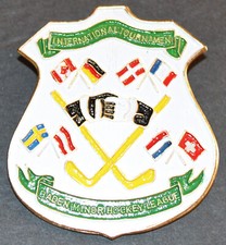 Vintage BADEN MINOR HOCKEY LEAGUE INTERNATIONAL TOURNAMENT METAL BADGE CANADA J1