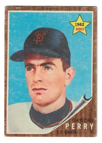 1962 Topps Gaylord Perry Hall of Fame Rookie Card #199 - Good shape