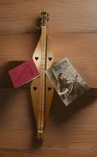 Rare Vintage Bill  Lora Berg 5 String Wooden Mountain Dulcimer Hourglass Heart