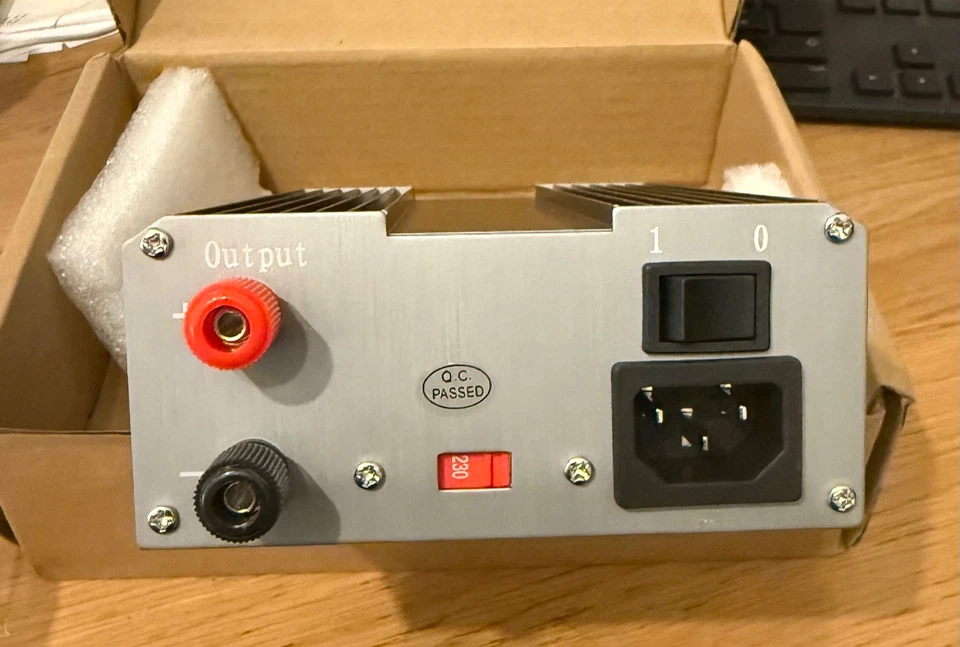 Gophert CPS-1610 - 16V 10A compact DC power supply - Image 3 of 3