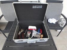  Alukoffer mit Inhalt tolle Sachen siehe Bilder alles TOP