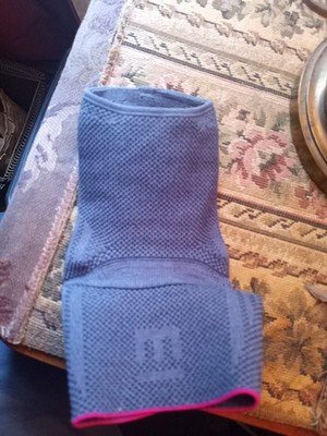 Achilles Tendon Compression & Support Sleeve. Great addition for achilles rehab!
