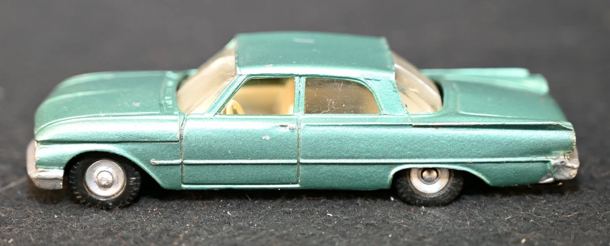 Camion Ford 1/43 Dinky Toys - Armée US - 1950 - Vert Militaire - Miniature Métal Collection