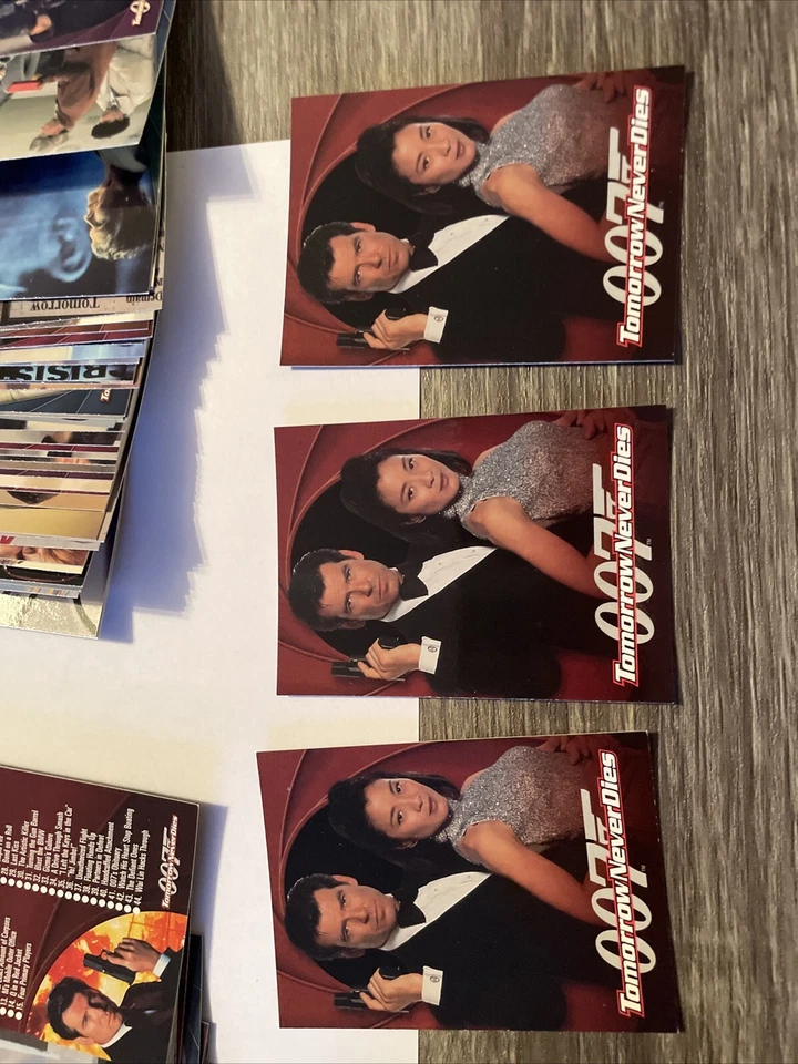 James Bond 007 Tomorrow Never Dies 1997 Aprox. Lote de 100 Cartas Colección Brosnan Foto 3 de 4