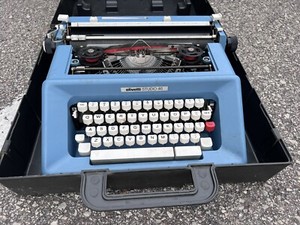 olivetti STUDIO46 タイプライター オリベッティ ケース付き Olivetti Studio 46 | eBay