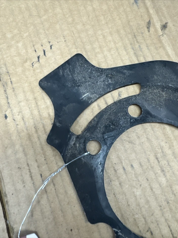 Placa de respaldo protector antipolvo freno delantero Infiniti G37 Q50 10-24 41161-EJ70A Foto 4 de 4