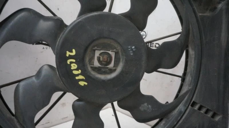 2011-2015 Hyundai Elantra Radiator Cooling Fan Motor Assembly 25380-3X000 OEM - Image 3 of 4