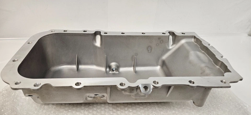 Pan de aceite Spectra Premium CRP65A para 04 Chrysler Pacifica, solo bandeja sin juntas Foto 2 de 4