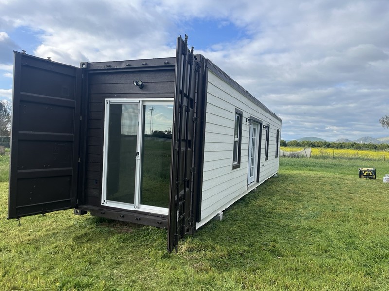 Professional Customization Available 40ft Tiny Container House - thumbnail 6