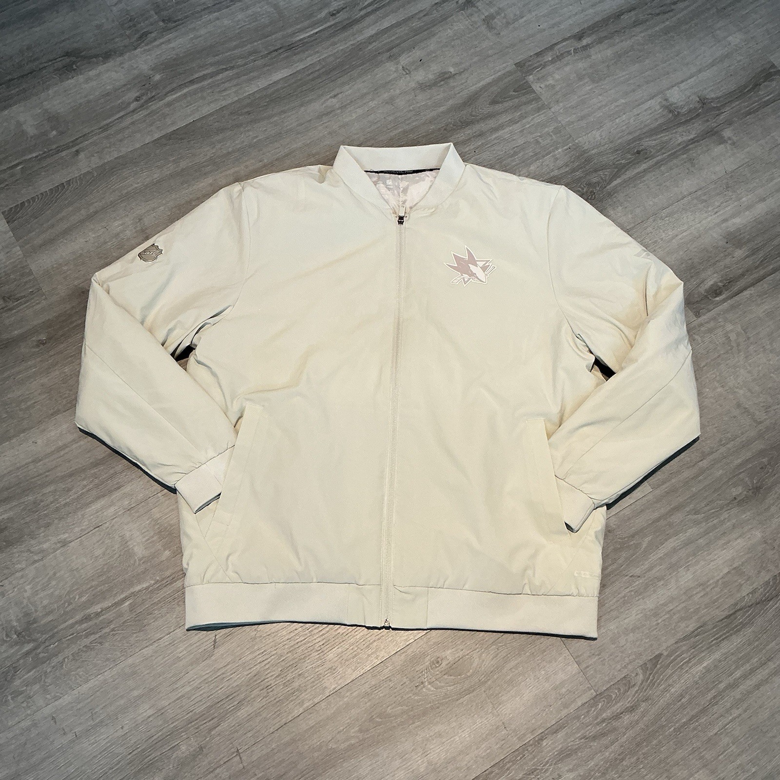 New Cream Fanatics Team Issued San Jose Sharks MEN'S XL Jacket