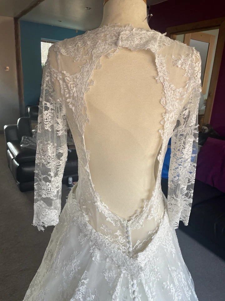 🩷BNWoT CYMBELINE PARIS MARFIL ENCAJE COMPLETO VESTIDO DE NOVIA CINTURÓN SIN ESPALDA TALLA 8 10🩷 Foto 3 de 4