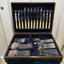 MAPPIN & WEBB Cutlery London Silver Plate Service 46 Piece Rat Tail Bone Handle