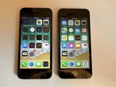 Lot of 2 Apple iPhone SE 2016 32GB iOS 11 Space Gray Carrier Locked Read Desc