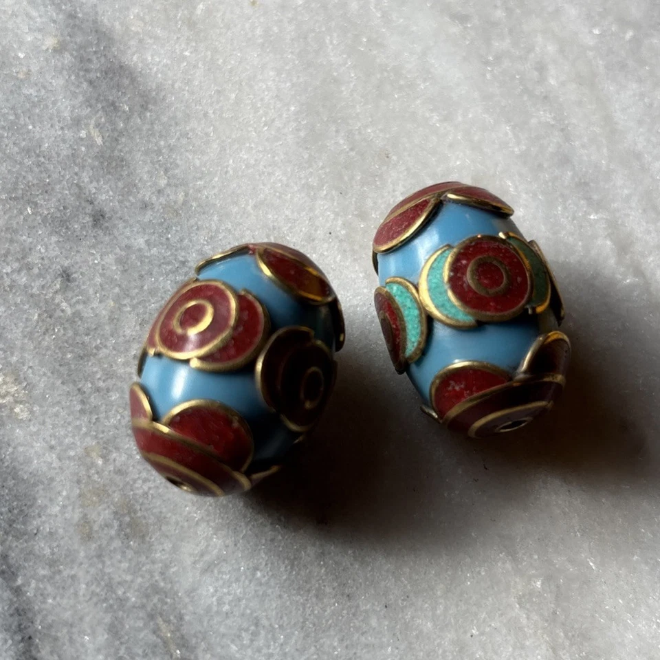 2件装藏族Copal树脂珠带珊瑚设计黄铜28x19毫米CC147 — 第 4/4 张图片