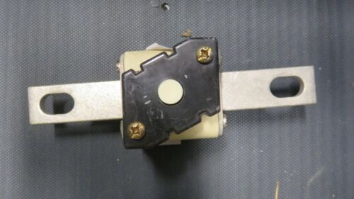 Eslabones de fusible BUSSMANN cuerpo cuadrado semiconductor DIN 50 a 800 amperios hasta 1250 voltios - Imagen 5 de 27
