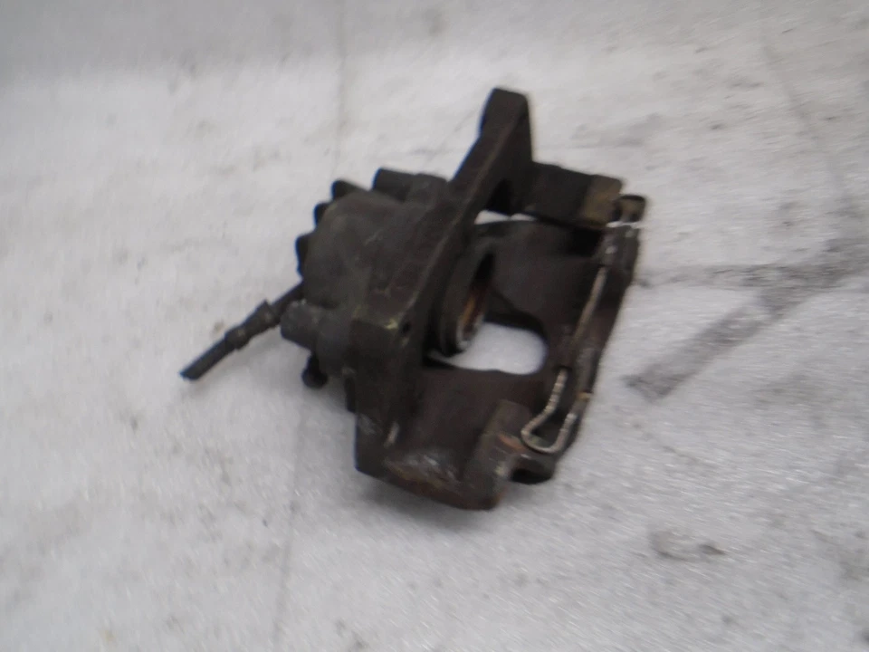 Pinza de freno delantera izquierda del lado del conductor Volvo S60 2001-2006 rueda de 15" OEM VP80367 Foto 4 de 4