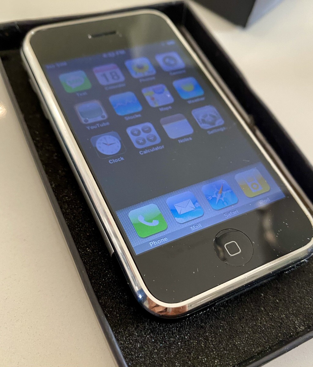 Apple 1st Generation iPhone 2G 8GB MA712LL/A A1203 - iOS 1.0