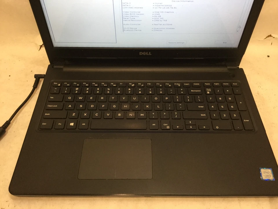 Dell Inspiron 15 3567 / Intel Core i3-7100U @ 2.40GHz / (MISSING PARTS!) -MR - Image 2 of 4