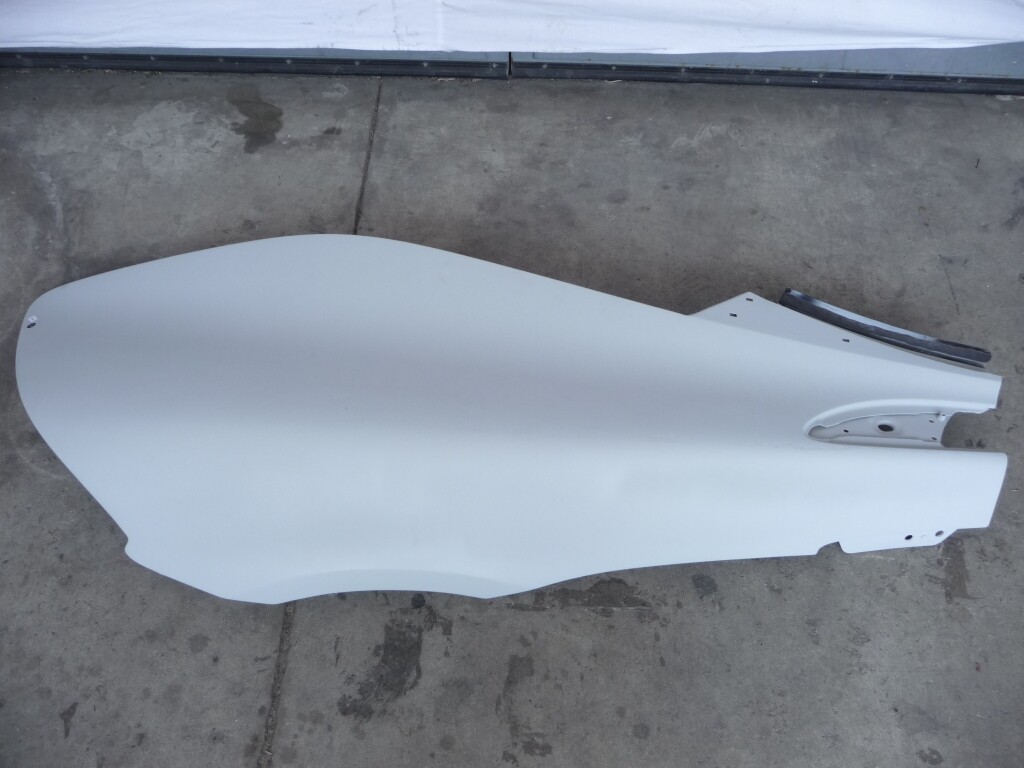2016- 2018 McLaren 570S Spider Coupe Right Rear Wing Quarter Panel Fender OEM