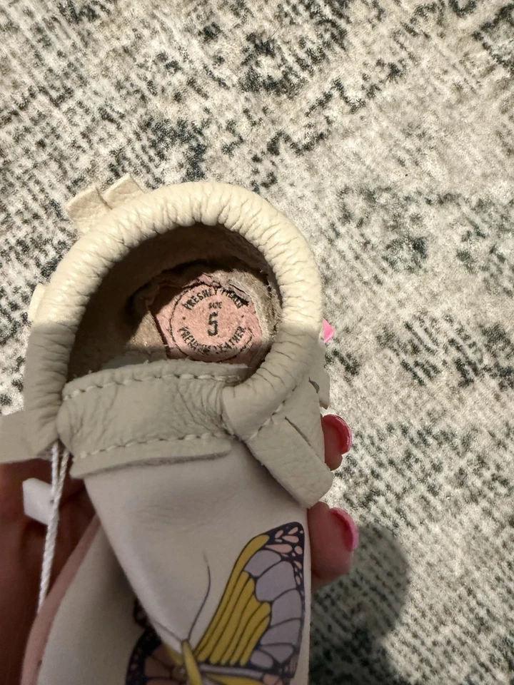 Mocasín Mariposa Niñas Recién Escogido Talla 5 Excelente Estado Foto 3 de 3