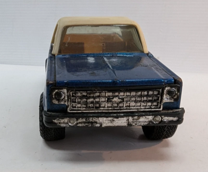Vintage Chevrolet Chevy ERTL Blazer Blue Yellow Diecast Made in USA - Image 2 of 4