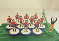 Subbuteo Spain (Special Edition) Lightweight Team 48 (Gold Badge)