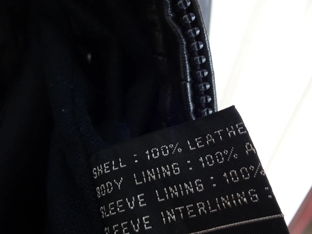 VINTAGE ANDREW MARC BLACK LEATHER THICK GENUINE FUR LINED/COLLAR BOMBER JACKET S - product detail image 7
