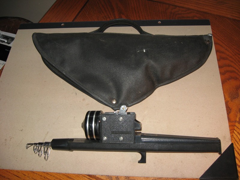 Vintage 1970s St. Croix Cosom Fishing Machine Reel With Telescoping Rod
