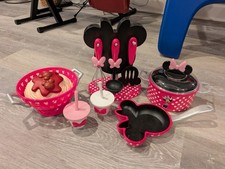 Collectible Minnie Mouse Gourmet Cooking Set