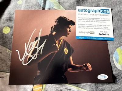 Xolo Maridueña signed Miguel 8x10 Cobra Kai Autogramm ACOA