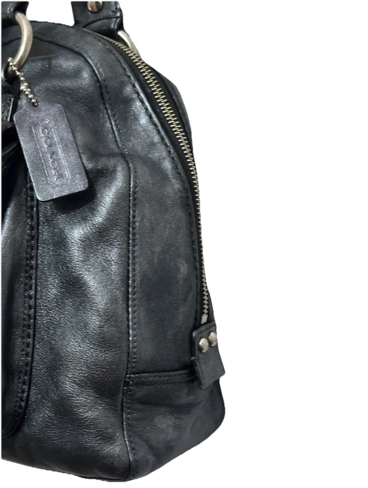 Bolso de Hombro COACH SOHO Y2K Grande Negro Metálico Cuero Hebilla Solapa Reacondicionado Foto 4 de 4