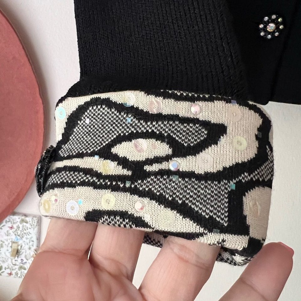 ST. JOHN COLLECTION Santana Knit JACKET rhinestones SIZE 2 black white