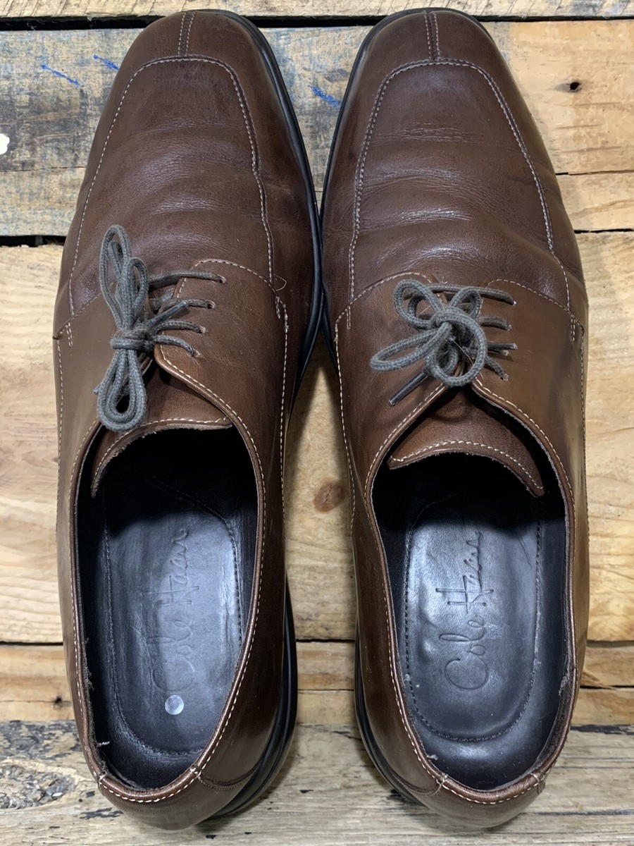 Cole Haan Men display picture 1
