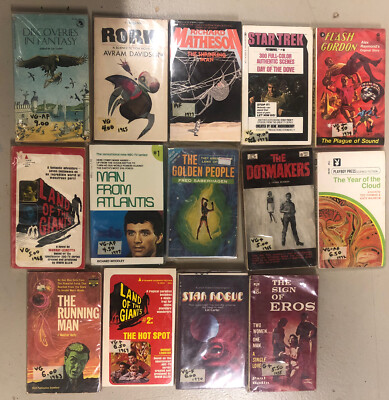 Fantastic Vintage Lot of 14 Sci Fi Paperback Books 50s 60s And 70s  Classics