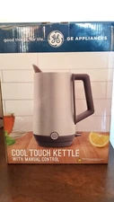 GE - Electric Kettle with Manual Control - Brushed Stainless Steel 6 cup 1.5 Qt