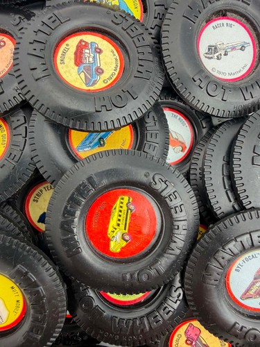 Hot Wheels Redline PLASTIC BUTTONS - VARIOUS CASTINGS - DROPDOWN MENU - LOOK !!!