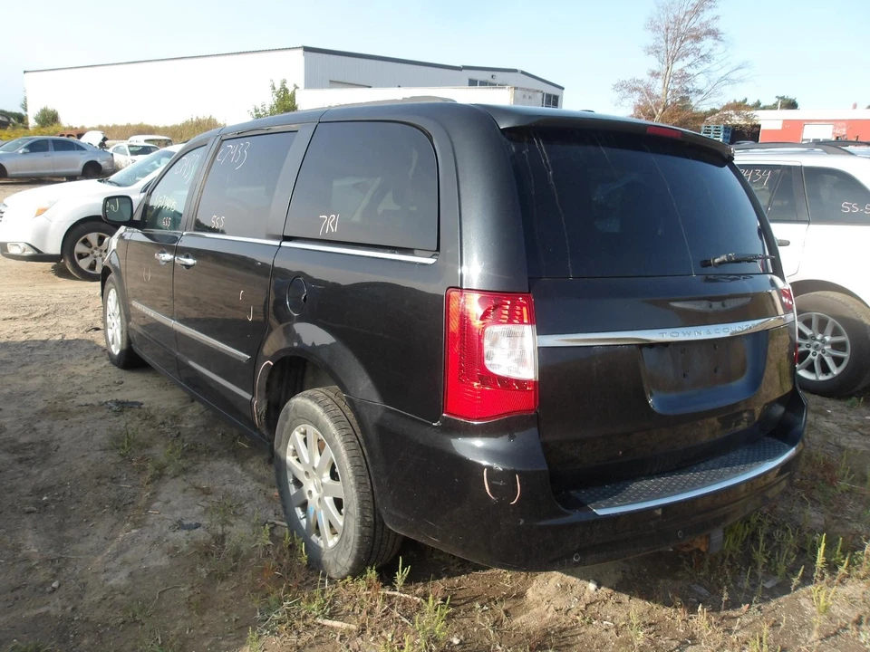 Used Front Right Seat Front fits: 2012 Chrysler Town & country bucket with air b Foto 3 de 4