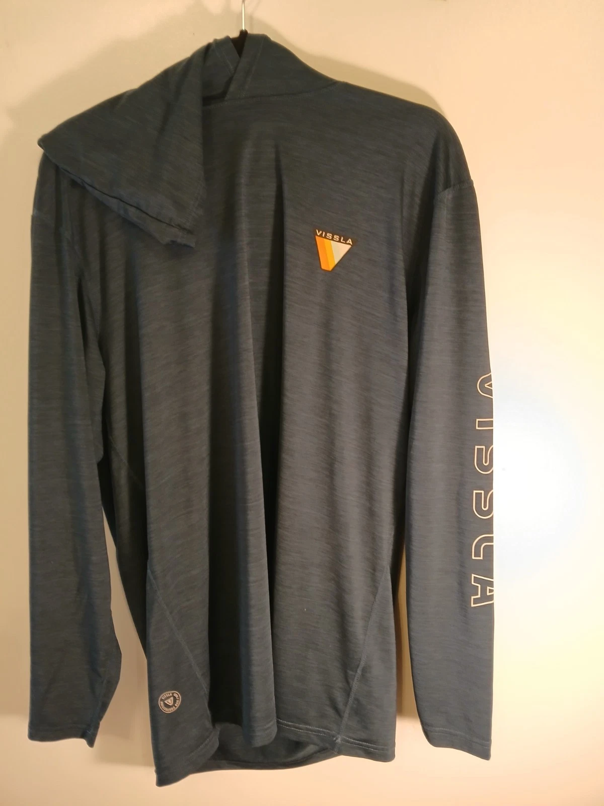 VISSLA Hooded Long Sleeve Sun Shirt Men Large Navy UVA/UVB Protection Surf Fish