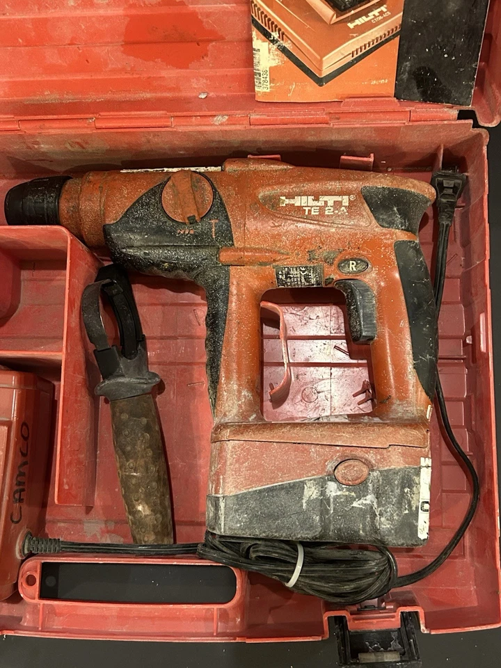 Hilti Rotary Hammer Drill TE 2-A22  5/8" SDS Plus Cordless w/Battery/Charger - Image 2 of 4