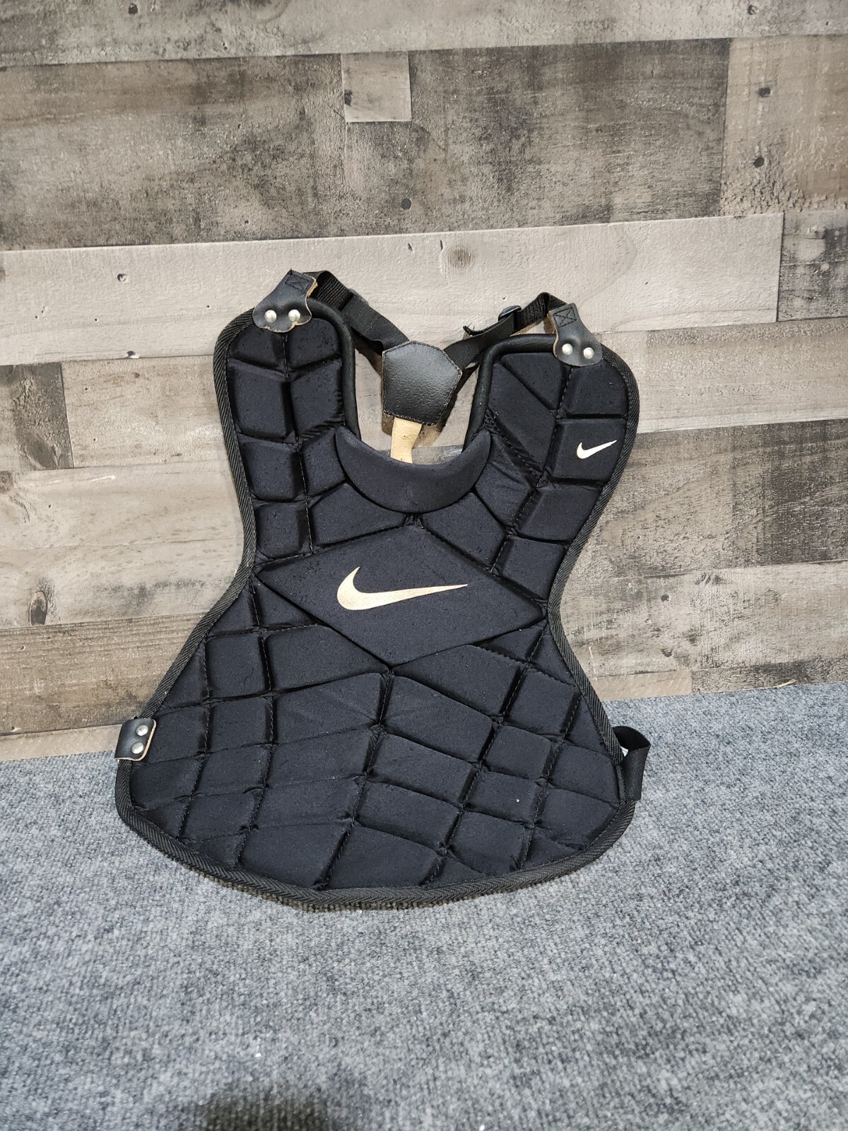Nike Catcher Pro Gold Chest Protector Adult 18" DriFit Baseball Umpire
