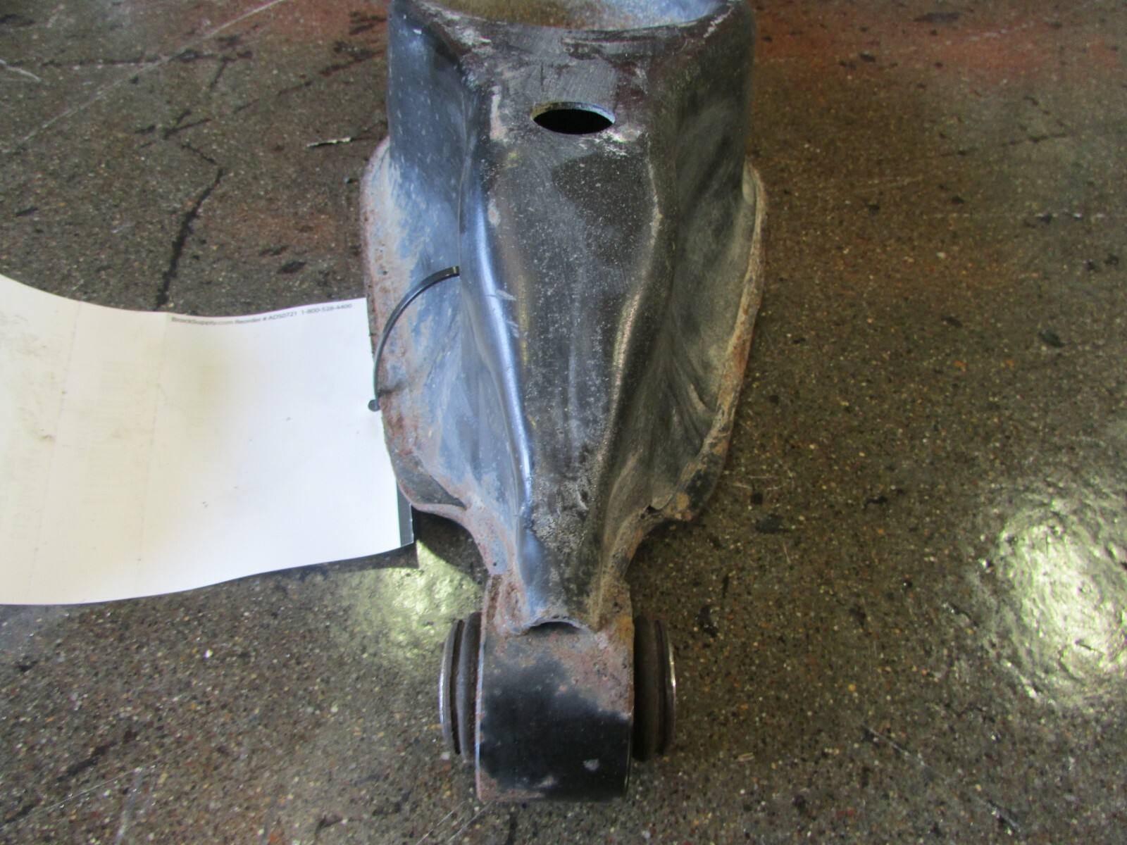 Maserati Ghibli, LH, Left Rear Lower Control Arm, Used, P/N 670036580