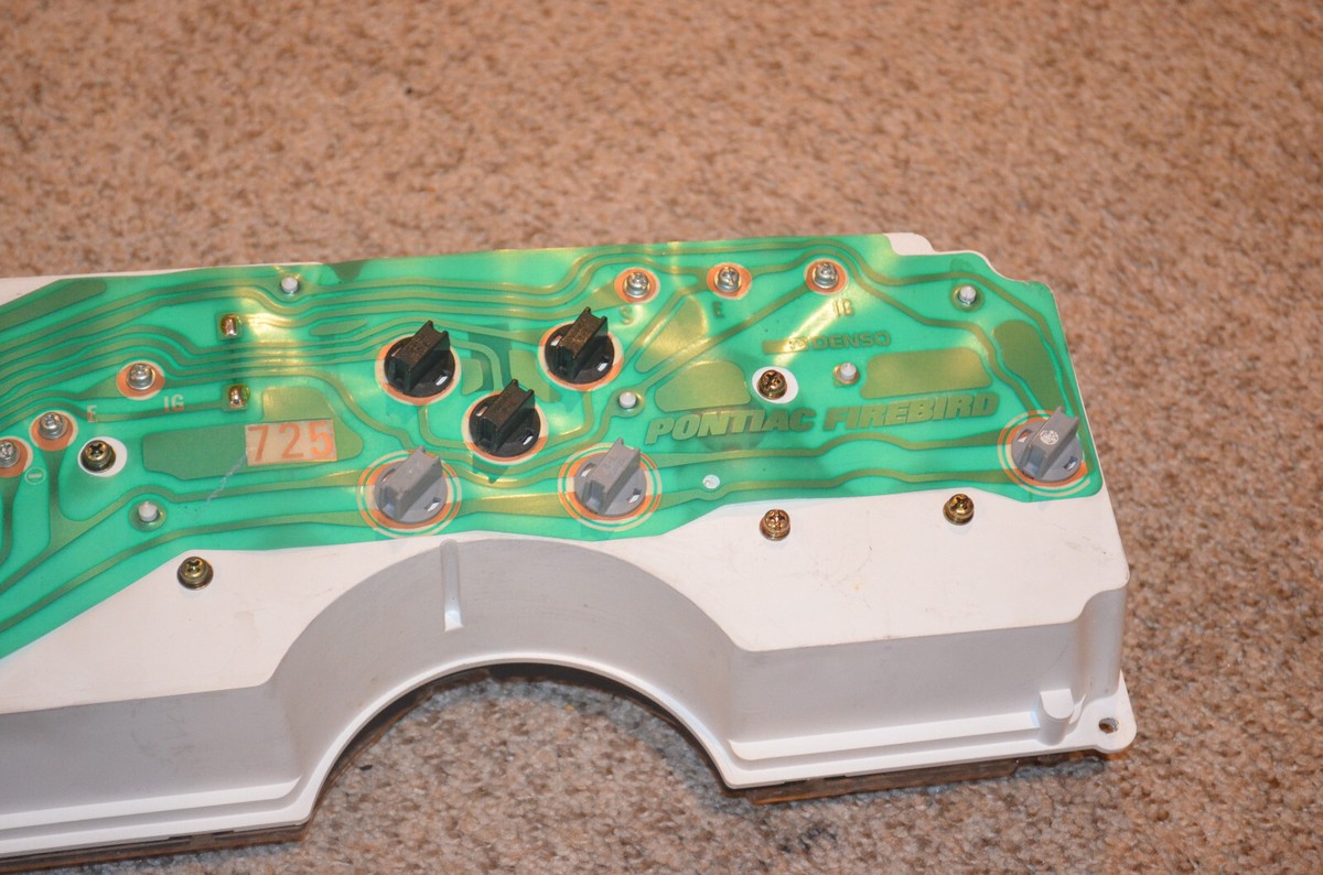 amです 1990 1991 PONTIAC FIREBIRD TRANS AM INSTRUMENT CLUSTER