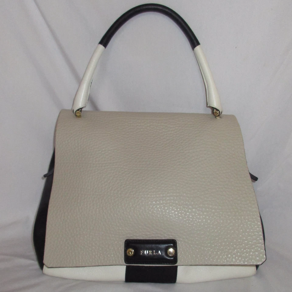 Bolso de Hombro Furla Beige Blanco Negro Cuero Guijarro Solapa Asa Superior Penélope Foto 2 de 4