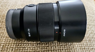 Sony E-Mount 35 mm FE 85mm f/1.8 Lens with Clear Protective Lens Filter included