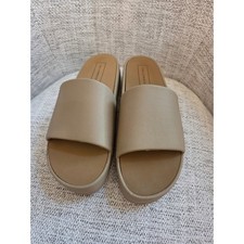 Yellow Box Womens Platform Slide Sandals Taupe Tan Chunky Sole Size 9