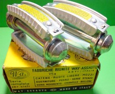 PIAGGIO VESPA A PEDALI WAY ASSAUTO V5a FRANCIA FONDO MAGAZZINO RICAMBI ORIGINALI