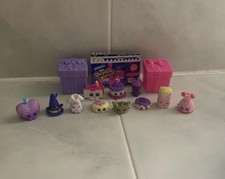 Season 7 Shopkins 11 Mini Figures Lot w/ Coll...